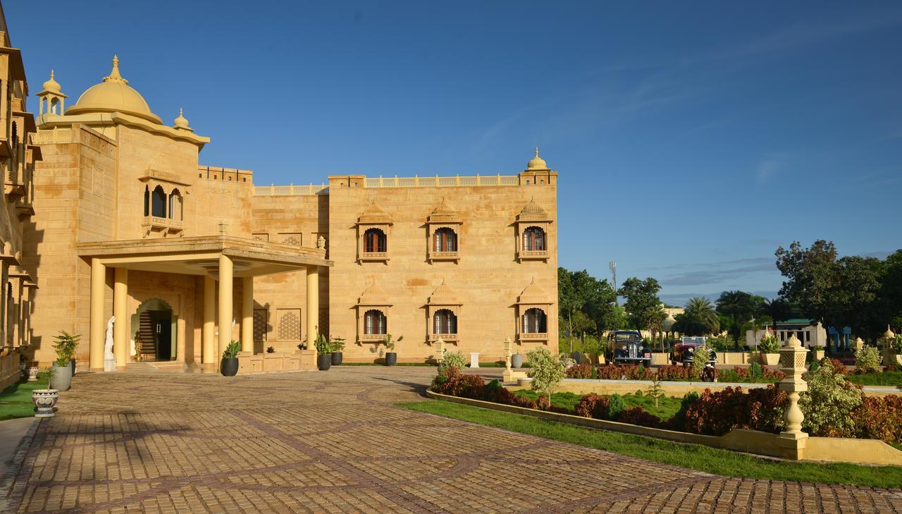 Syna Heritage Hotel Khajurāho Exterior foto