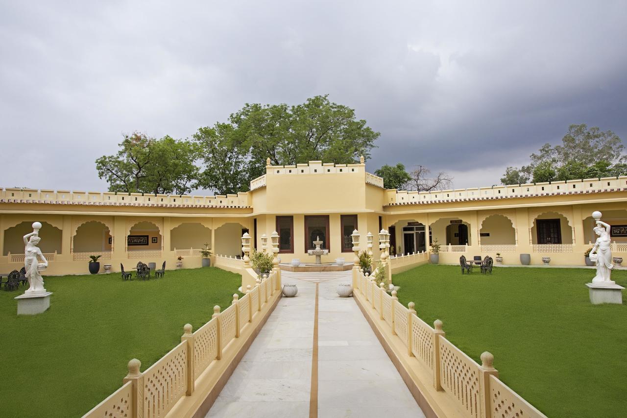Syna Heritage Hotel Khajurāho Exterior foto